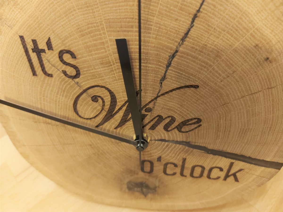 Wine o clock Uhr (1)